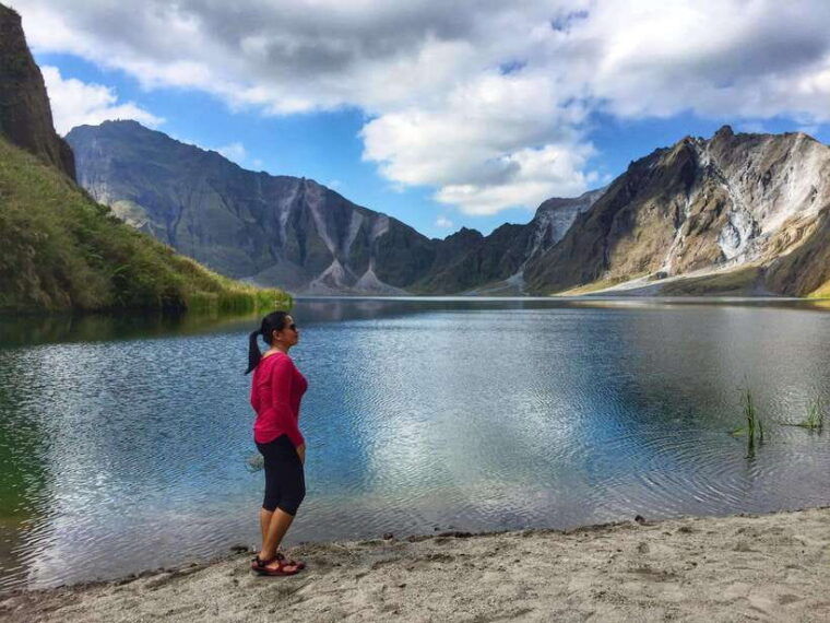 mt-pinatubopinatubo-crater-hike-day-trip-only-from-manila