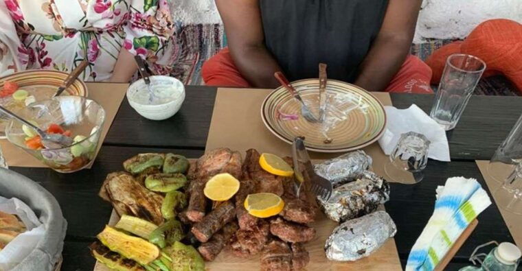 mykonos-barbecue-at-a-mykonian-farm