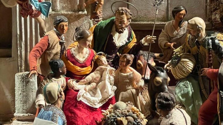 naples-health-tour-among-ancient-catacombs-and-folklore