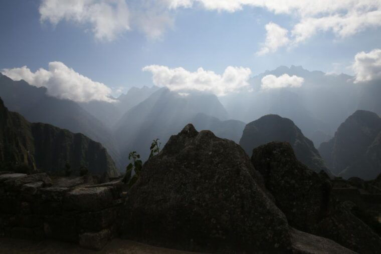 new-machupicchu-entrance-ticket-bus-expert-guide