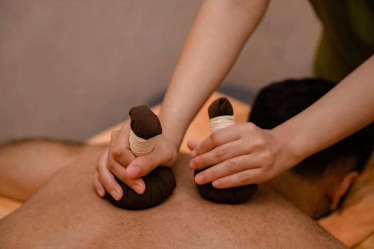 nha-trang-head-neck-shoulder-nape-massage-free-pick-up
