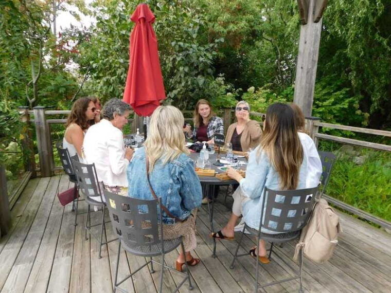 niagara-falls-canada-escarpment-boutique-wine-tour