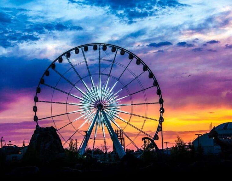 niagara-falls-tour-from-toronto-with-niagara-skywheel-2