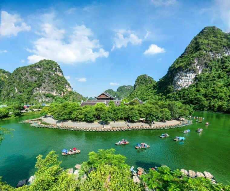 ninh-binh-ancient-capital-pagoda-2-day-tour