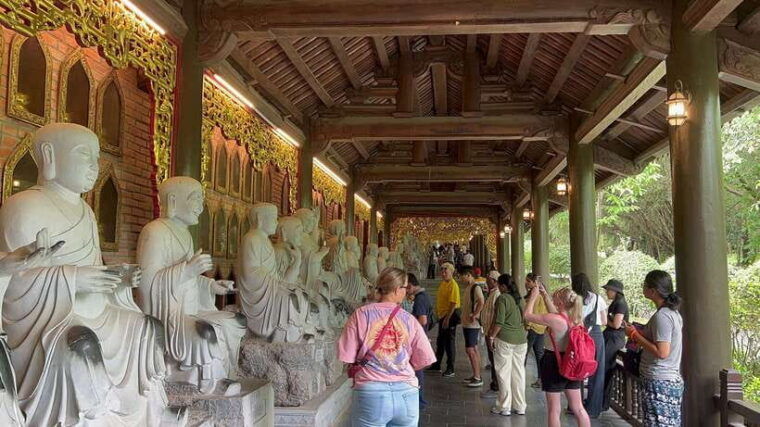 ninh-binh-group-tour-bai-dinh-pagoda-trang-an-mua-cave