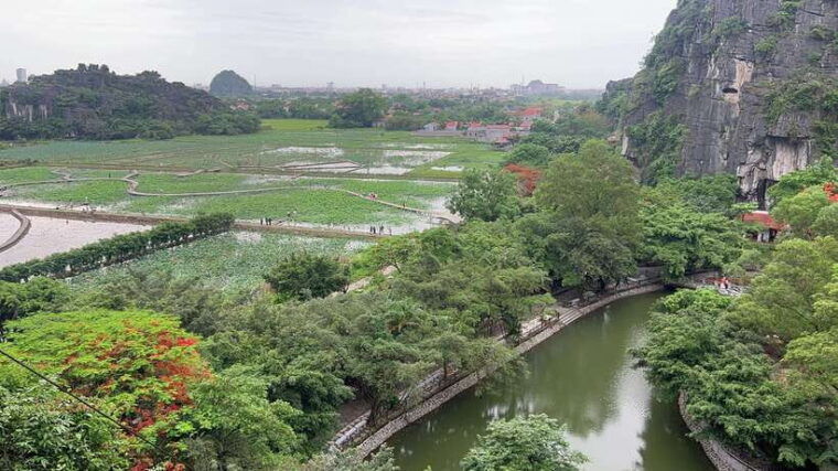 ninh-binh-hoa-lu-tam-coc-mua-cave-group-tour-from-hanoi