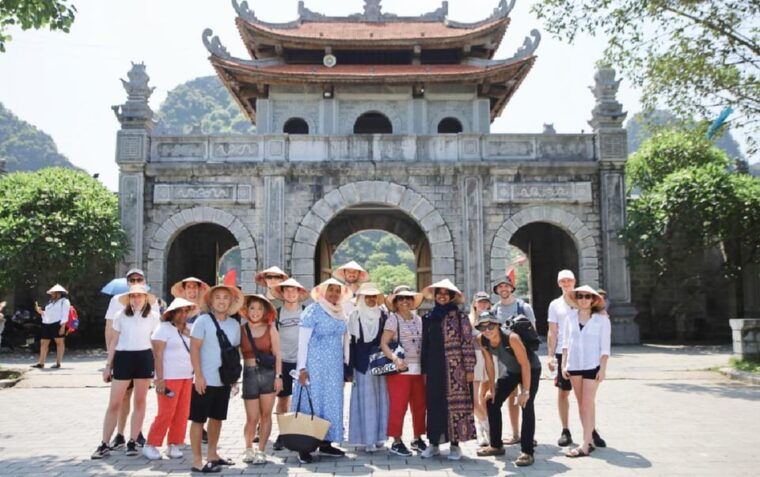 ninh-binh-hoa-lu-trang-an-and-mua-cave-full-day-trip