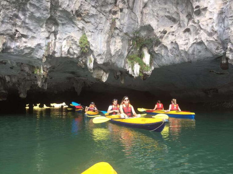 ninh-binh-lan-ha-halong-bay-classic-cruises-small-group