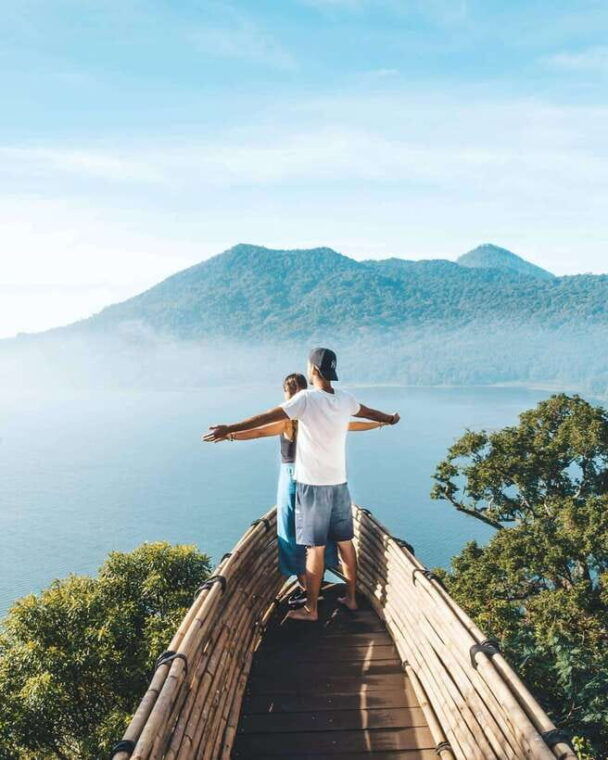 north-bali-ulun-danu-waterfalls-swing-and-monkey-forest