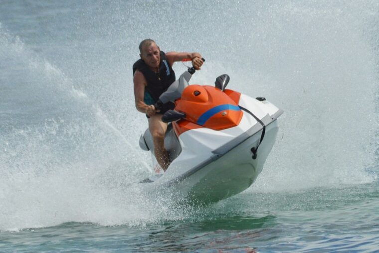 nusa-dua-self-drive-jet-ski-experience