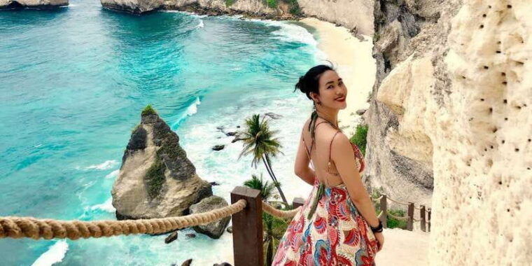 nusa-penida-private-car-hire-with-driver