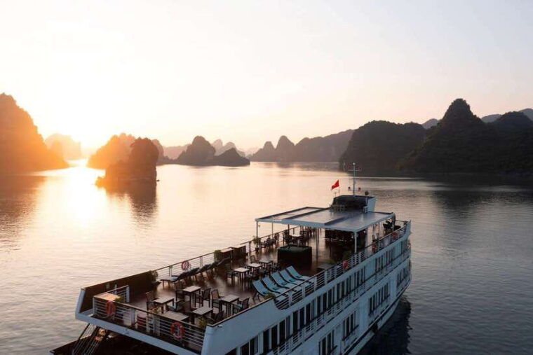 nyna-travel-5d4n-hanoi-quang-phu-cau-ninh-binh-halong