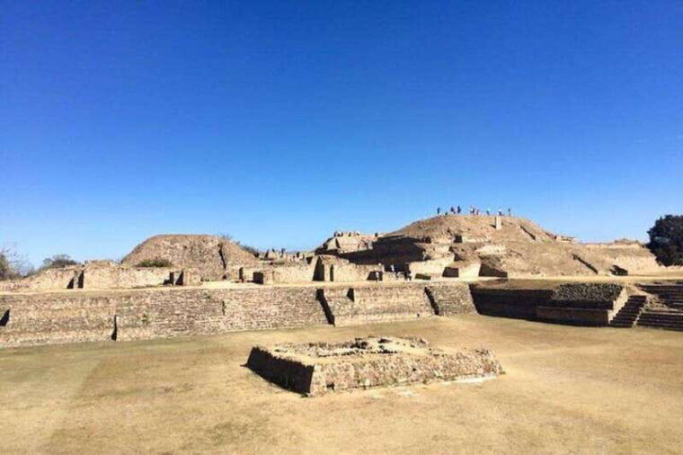 oaxaca-de-juarez-monte-alban-trip-with-transportation