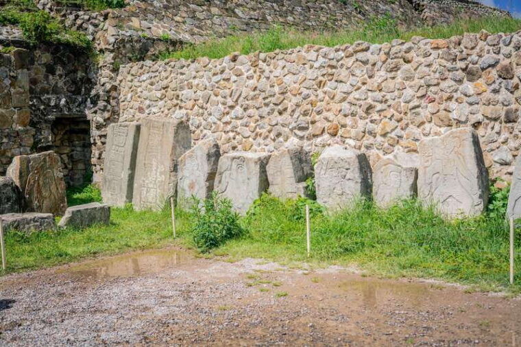 oaxaca-monte-alban-archaeological-site-tour