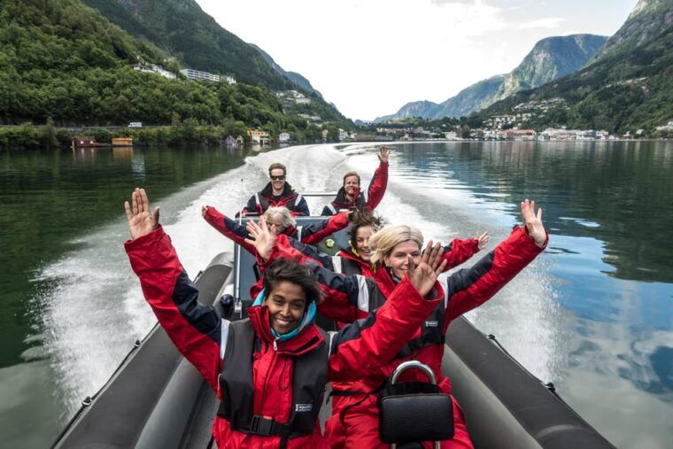 odda-rib-boat-tour-on-the-hardangerfjord