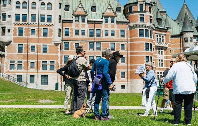 old-quebec-city-grand-walking-tour-with-private-option