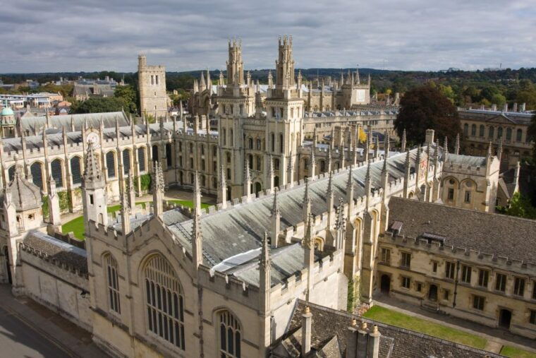 oxford-alumni-led-walking-tour-w-new-college-entry-option