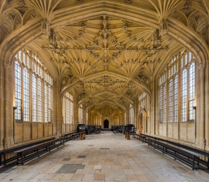 oxford-university-and-city-walking-tour-with-alumni-guide