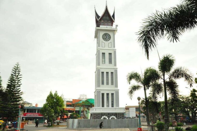 padang-city-private-tour-with-car-driver