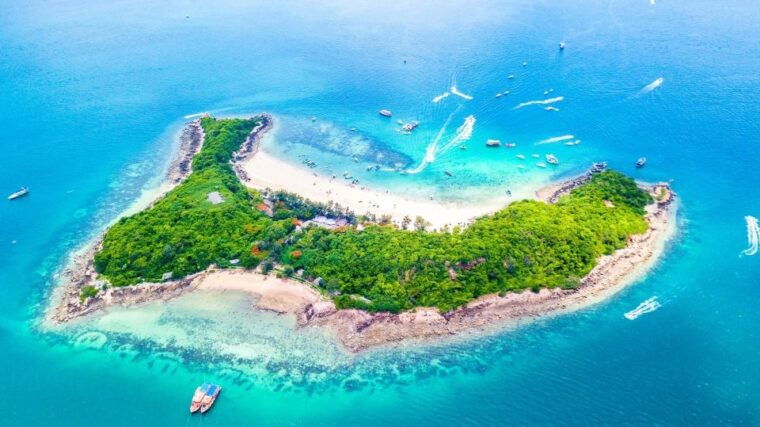 pattaya-private-speedboat-to-coral-islands-cruise