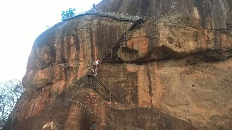 personalized-day-tour-sigiriya-and-polonnaruwa-from-kandy