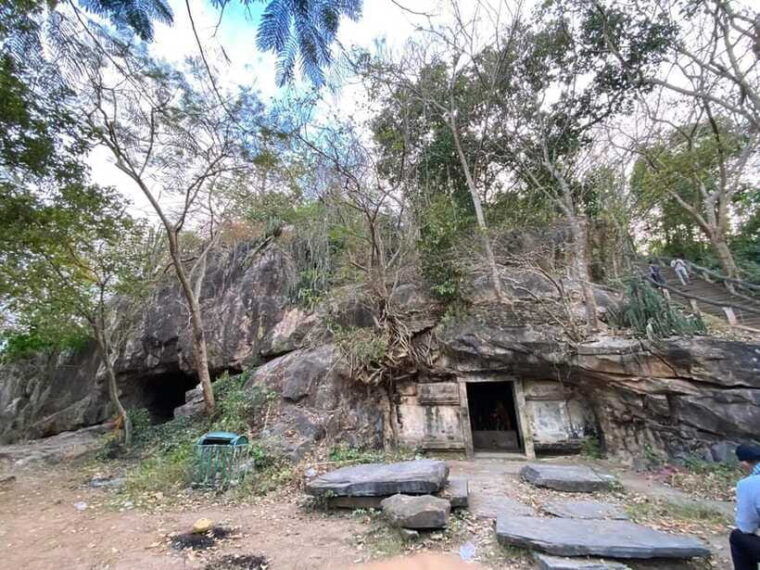 phnom-penh-2-day-tour-to-phnom-da-phnom-chiso-and-more