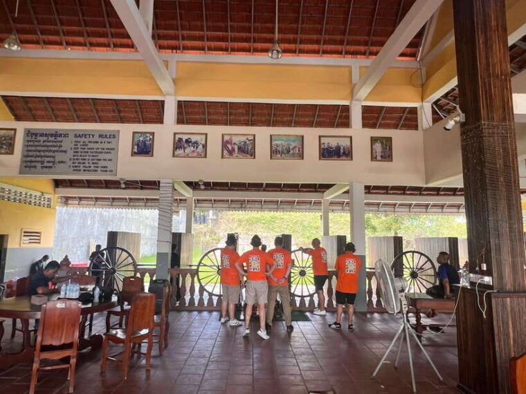 phnom-penh-private-tour-english-local-guide