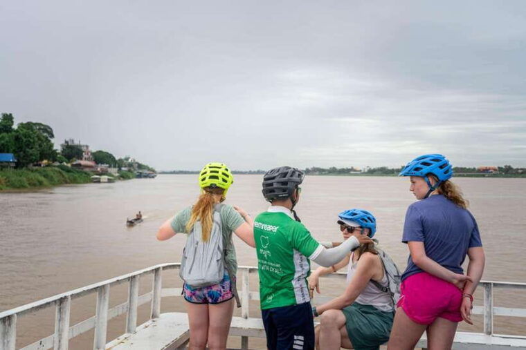 phnom-penh-silk-island-sunset-bike-tour-include-drinks