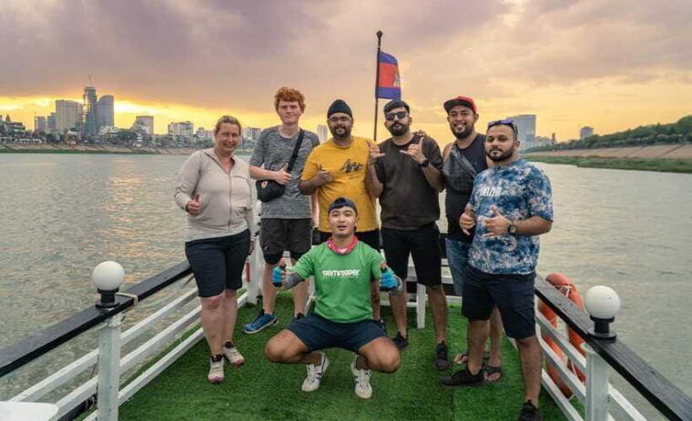 phnom-penh-sunset-cruise-evening-city-tour-by-tuk-tuk