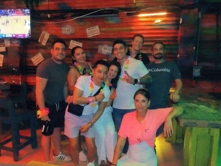playa-del-carmen-social-pubcrawl-meet-fellow-travelers