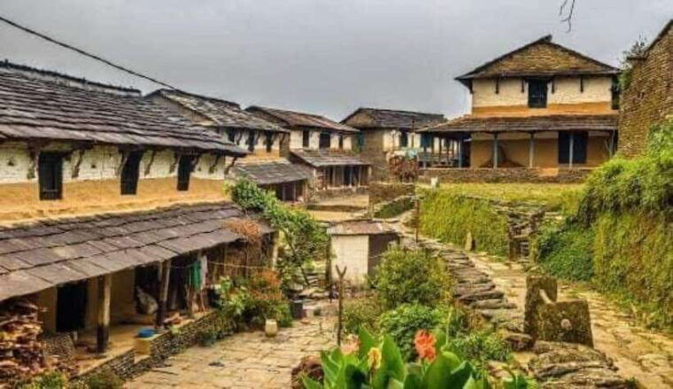 pokhara-3-day-astam-to-australian-camp-family-friendly-trek