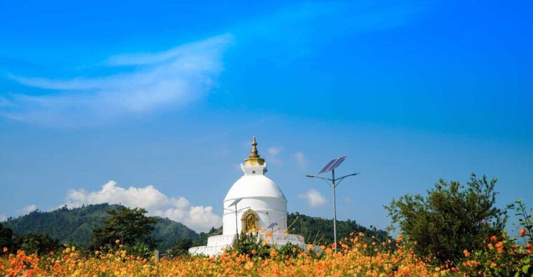 pokhara-private-half-day-hiking-boating-over-the-mountain
