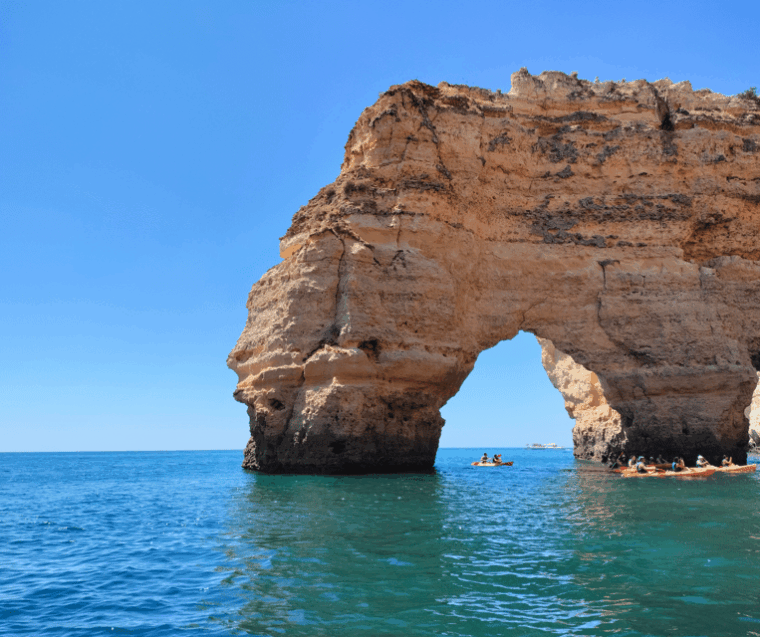 portimao-benagil-cave-praia-da-marinha-boat-cruise