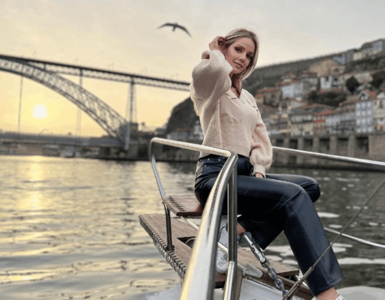 porto-classic-sailboat-cruise-along-the-douro-river