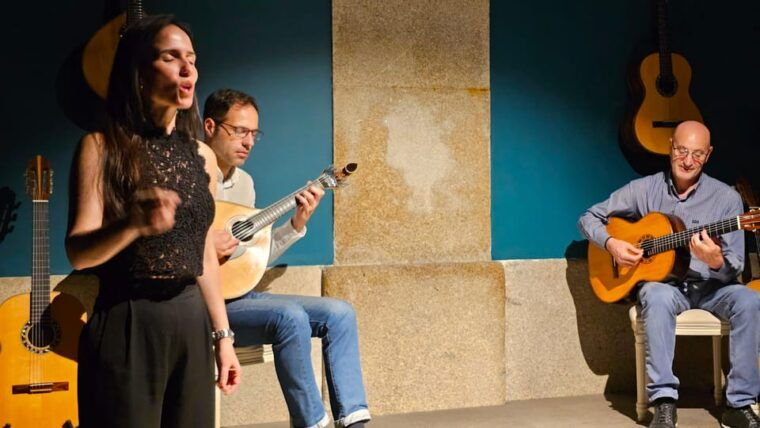 porto-historic-sao-bento-station-fado-show-w-port-wine