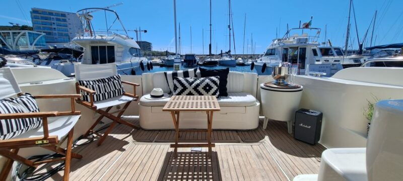 porto-luxury-yacht-tour-of-the-6-bridges-and-douro-estuary