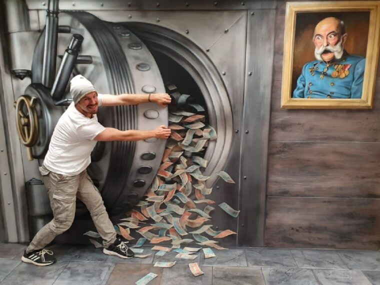 prague-museum-of-fantastic-illusions-entry-ticket