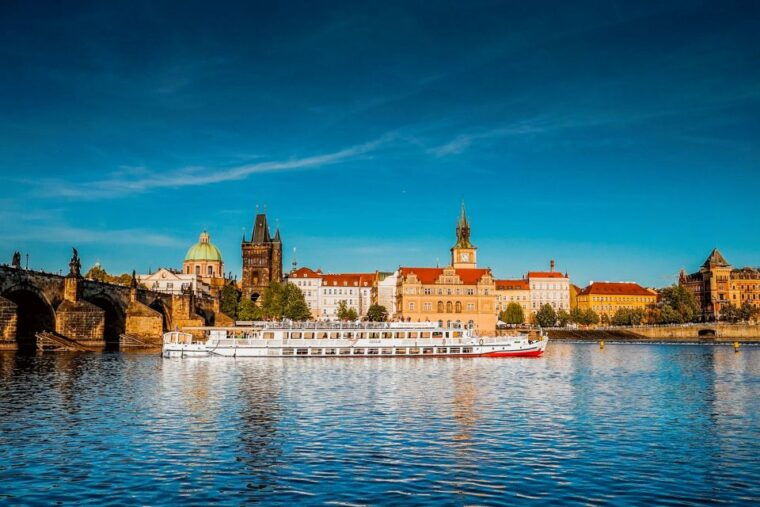 prague-vltava-river-night-cruise-with-buffet