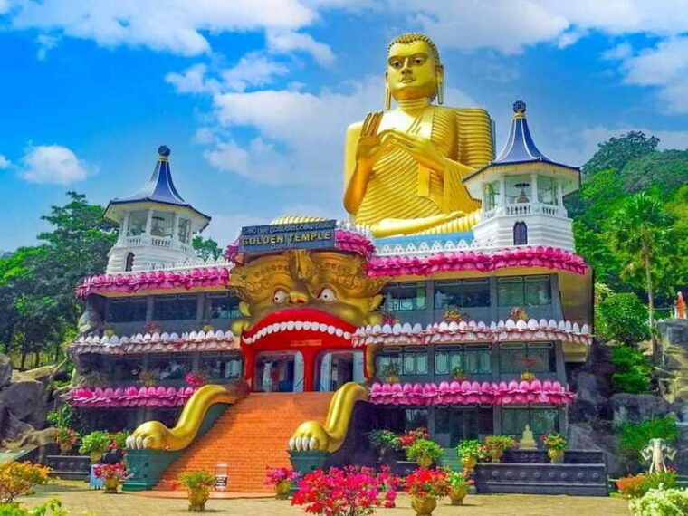 private-day-tour-dambulla-sigiriya-village-tour