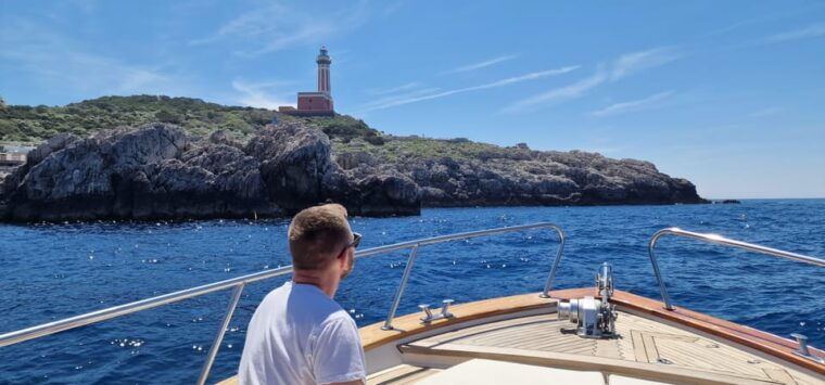 private-luxury-boat-tour-to-capri-and-positano-from-naples