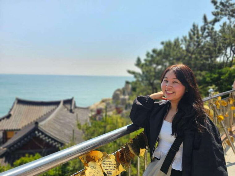 private-minibus-tour-in-busan-for-cruise-guests-8-17-people