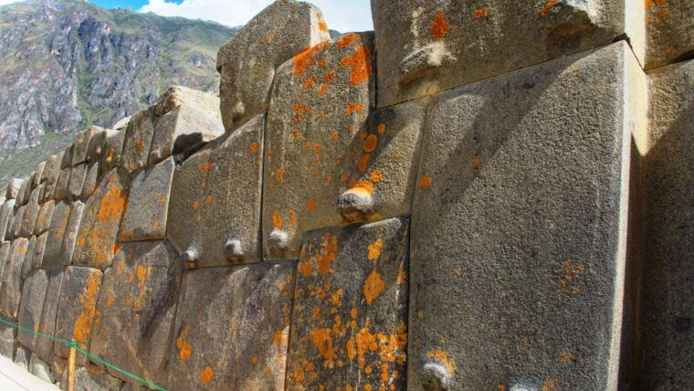 private-sacred-valley-tour-with-pisac-ruins-full-day-tour