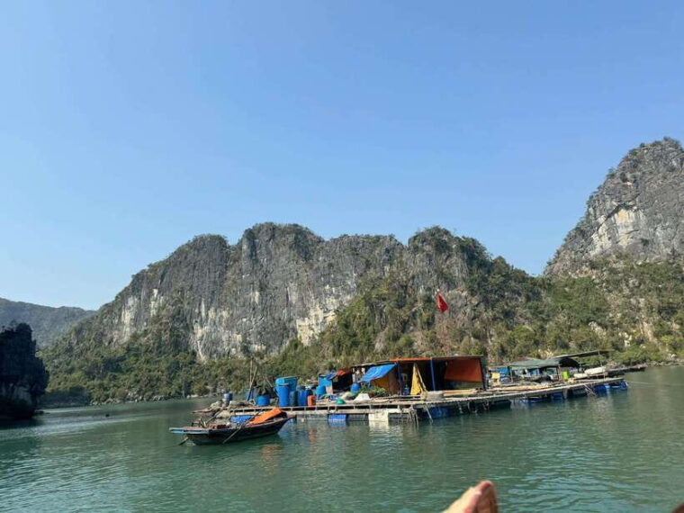 private-tour-ha-long-bay-1-day-choose-language-tour-guide