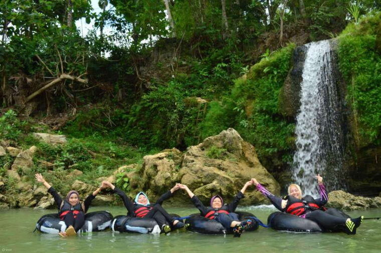 private-tour-jomblang-cave-pindul-cave-entry-ticket