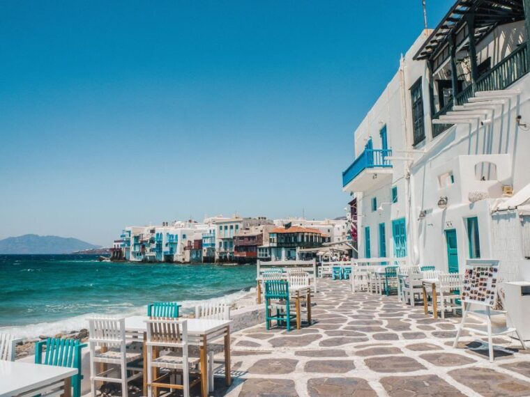 private-transferfrom-your-villa-to-mykonos-old-port-minibus