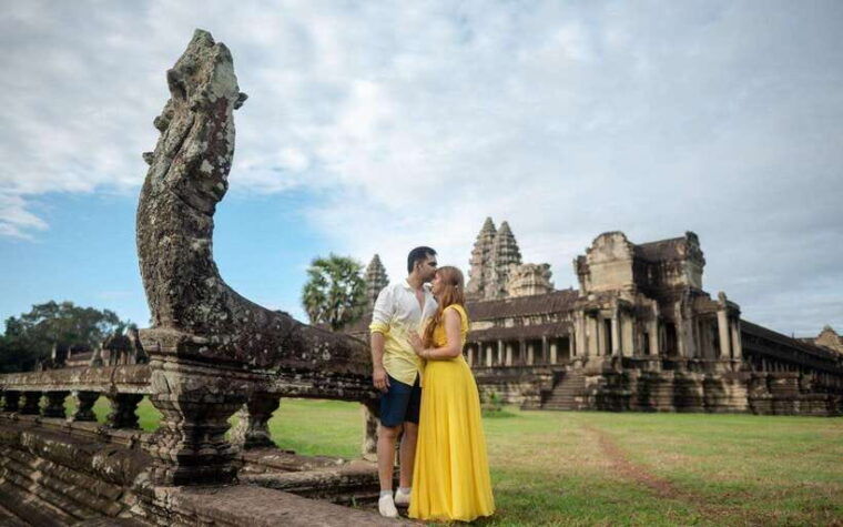 professional-photoshoot-in-angkor-archaeological-park