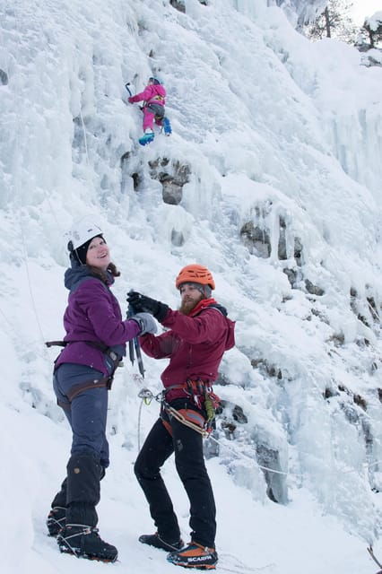 pyhatunturi-kids-ice-climbing-adventure-in-finnish-lapland