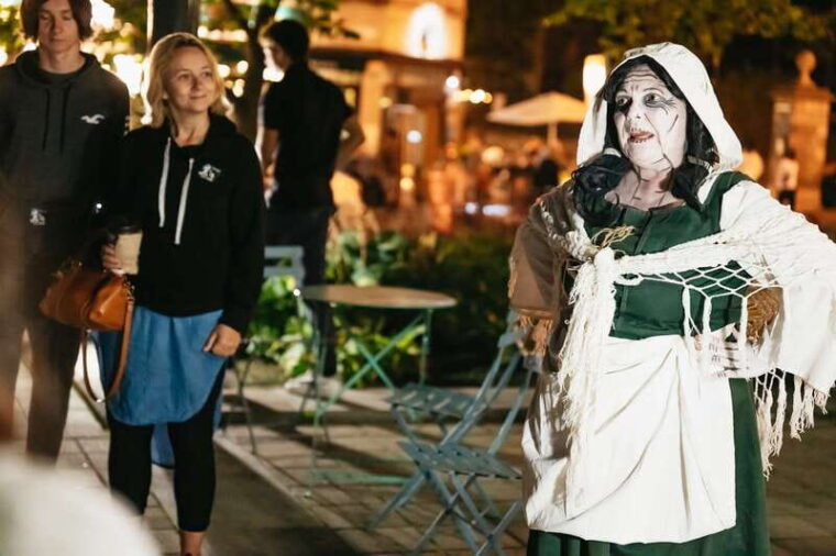 quebec-interactive-street-theatre-crimes-in-new-france