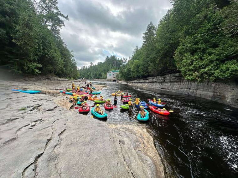 rafting-and-kayaking-on-the-jacques-cartier-river