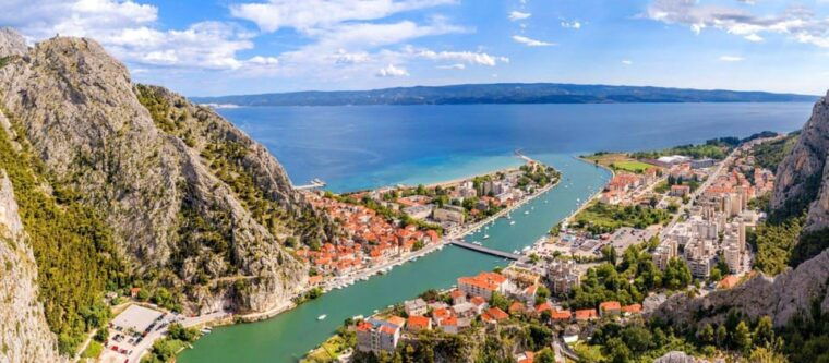 rafting-on-cetina-river-from-split